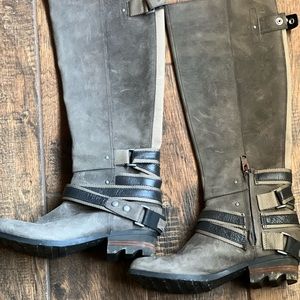 A Sorel Slay (or Sleigh)! ‘Cause these Boots are Super for Snow!